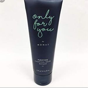 Monat Purifying charcoal hair masque